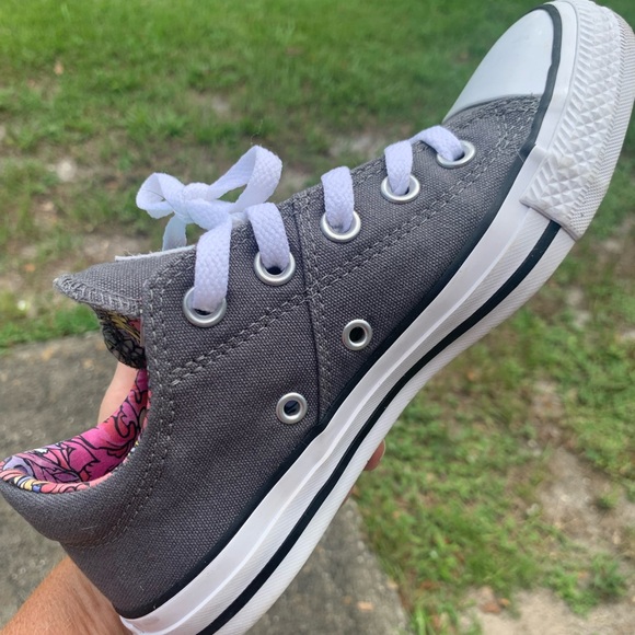 CONVERSE ALL STAR GREY W/FLORAL INSOLE SIZE 6 - Picture 3 of 10